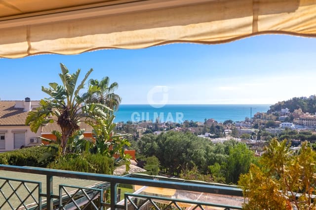5 slaapkamer Rijtjeshuis te koop in El Limonar, Málaga stad met zwembad garage - € 950.000 (Ref: 9976447)