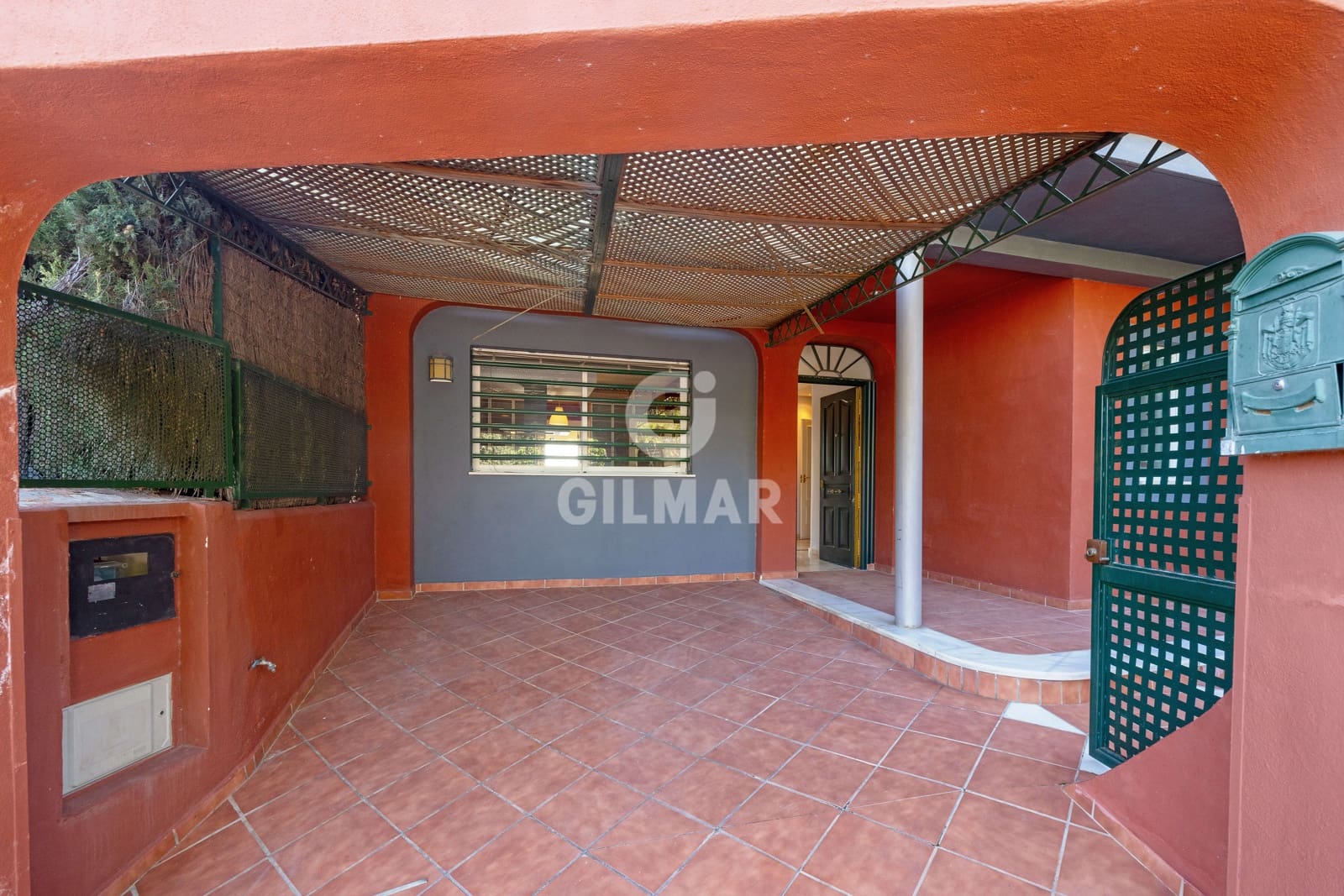 5 slaapkamer Rijtjeshuis te koop in Malaga stad met zwembad garage - € 950.000 (Ref: 9976447)