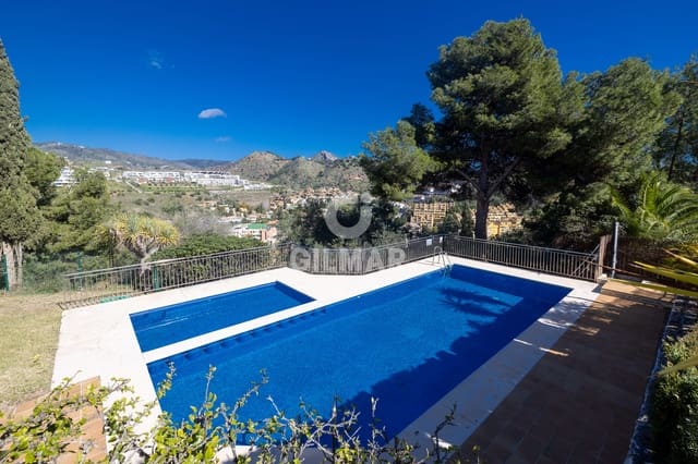 5 slaapkamer Rijtjeshuis te koop in El Limonar, Málaga stad met zwembad garage - € 950.000 (Ref: 9976447)