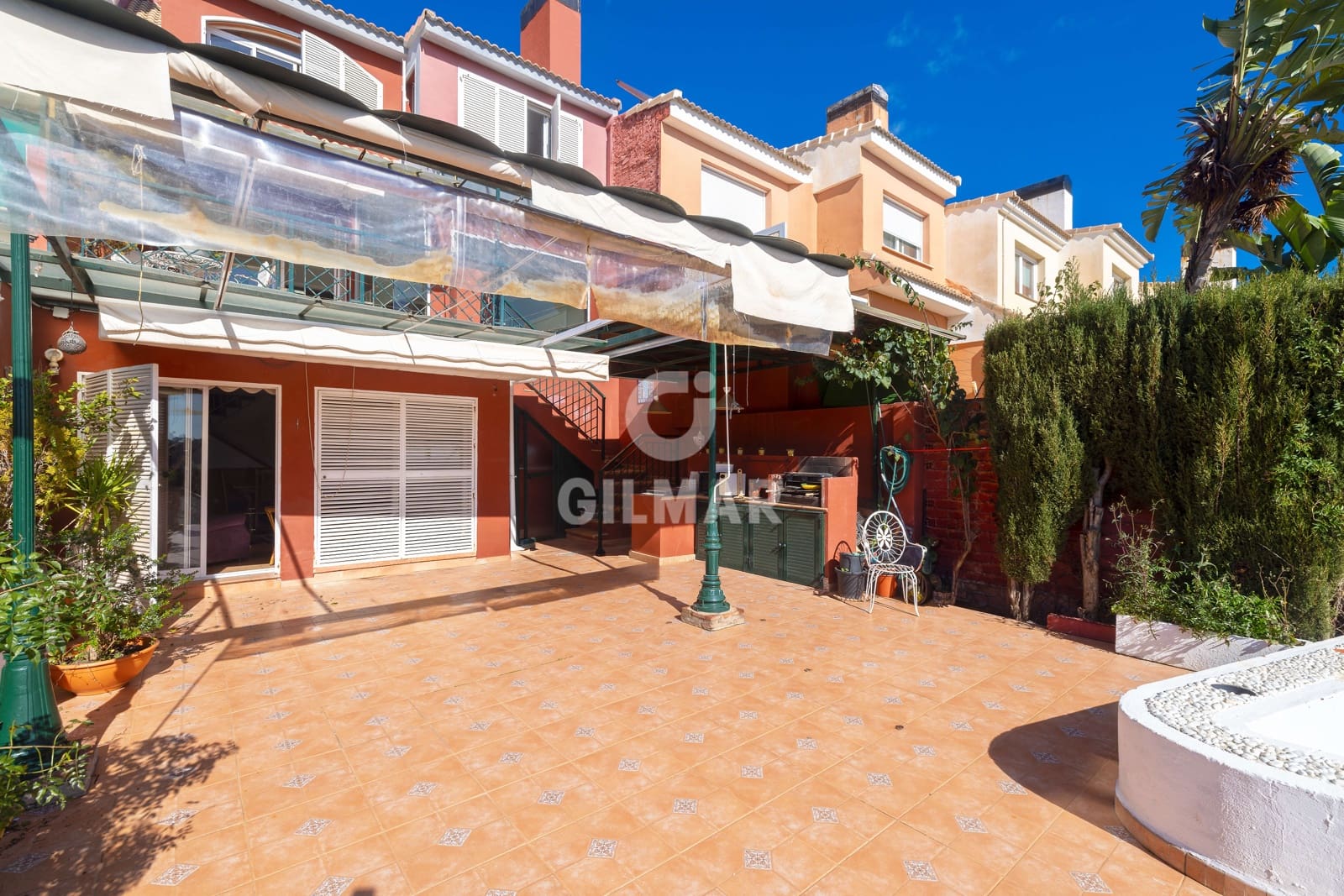 5 slaapkamer Rijtjeshuis te koop in Malaga stad met zwembad garage - € 950.000 (Ref: 9976447)