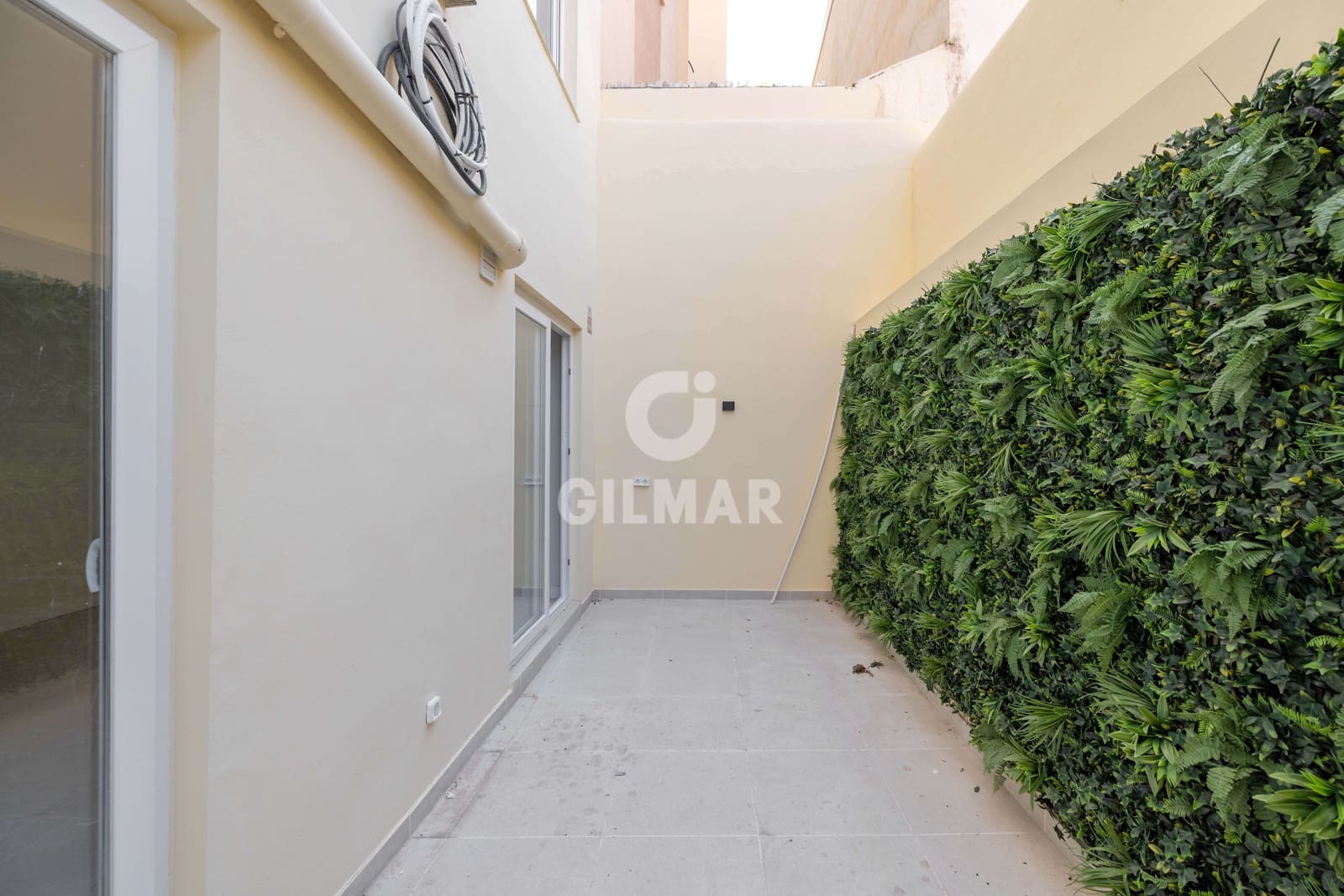 3 slaapkamer Flat te koop in Malaga stad - € 390.000 (Ref: 9976449)