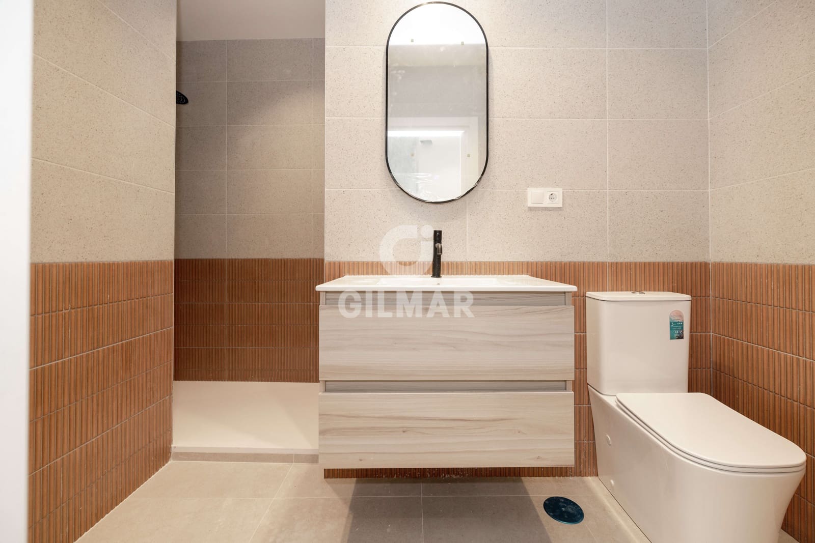 3 slaapkamer Flat te koop in Malaga stad - € 425.000 (Ref: 9976450)