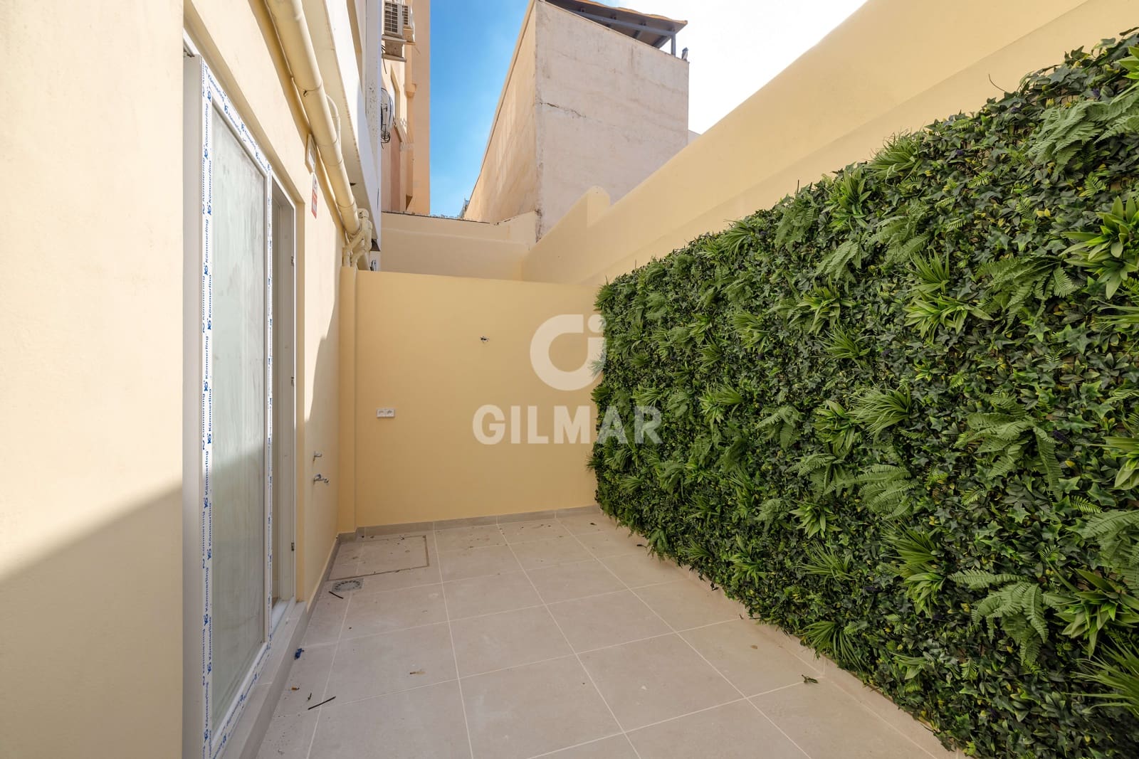 3 slaapkamer Flat te koop in Malaga stad - € 425.000 (Ref: 9976450)