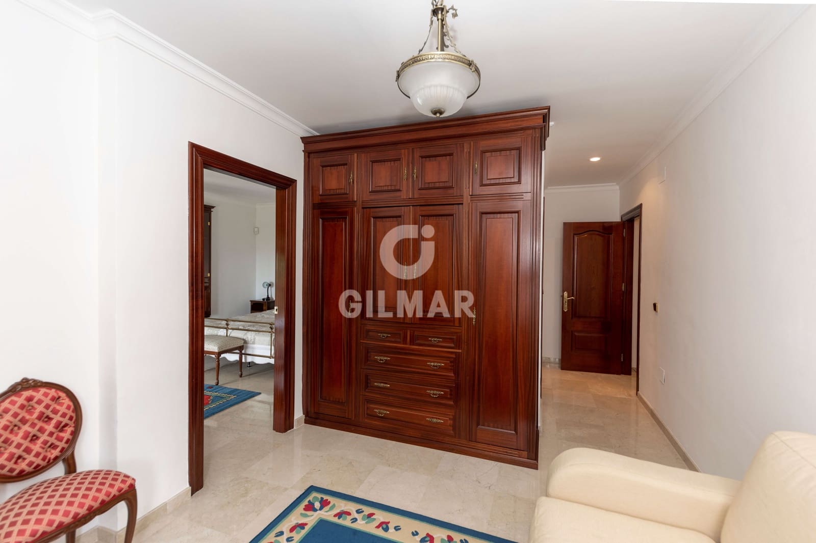10 soverom Villa til salgs i Malaga by med svømmebasseng garasje - € 2 600 000 (Ref: 9976452)