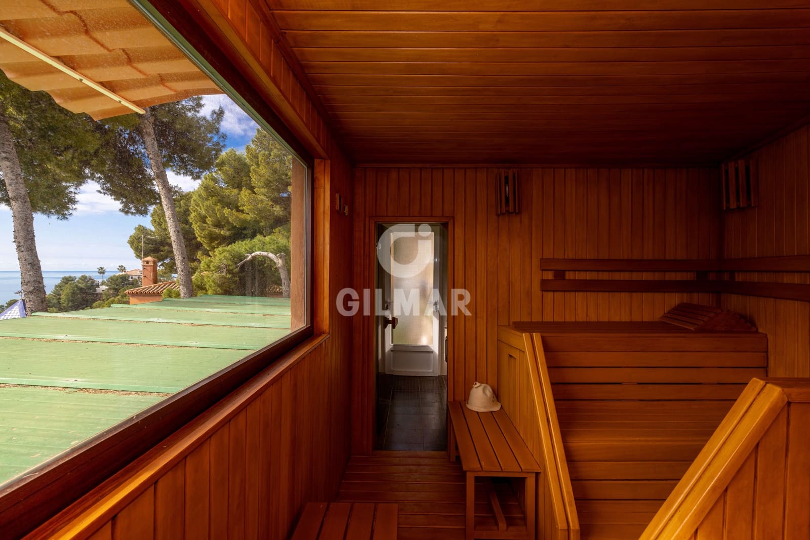 10 soverom Villa til salgs i Malaga by med svømmebasseng garasje - € 2 600 000 (Ref: 9976452)