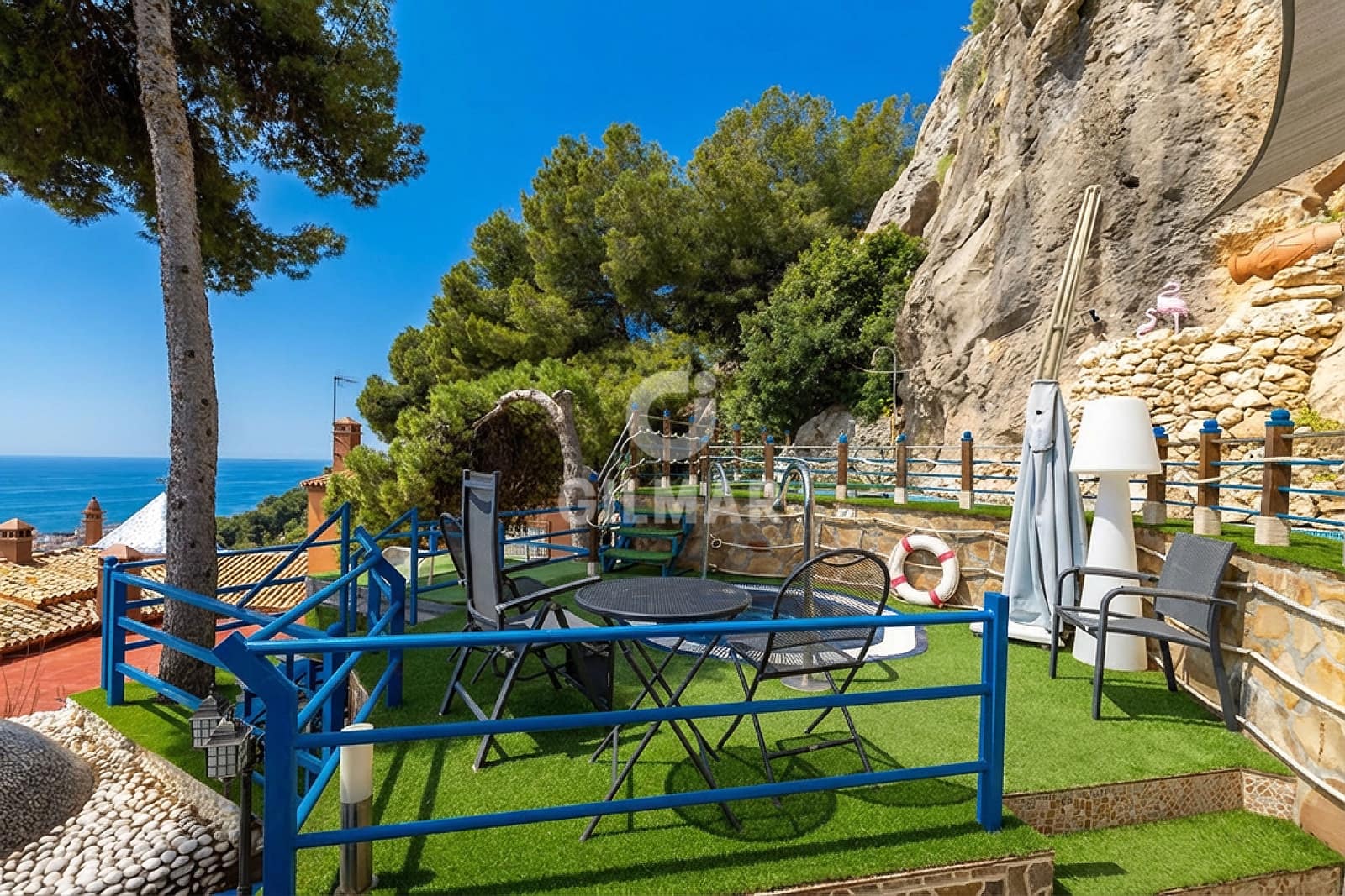 10 soverom Villa til salgs i Malaga by med svømmebasseng garasje - € 2 600 000 (Ref: 9976452)