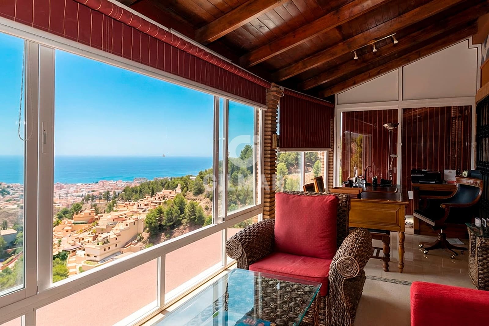 10 soverom Villa til salgs i Malaga by med svømmebasseng garasje - € 2 600 000 (Ref: 9976452)