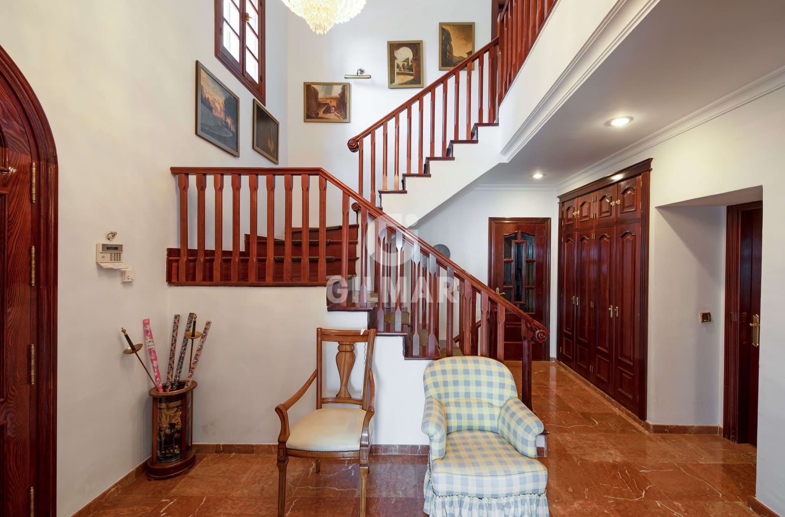 10 soverom Villa til salgs i Malaga by med svømmebasseng garasje - € 2 600 000 (Ref: 9976452)