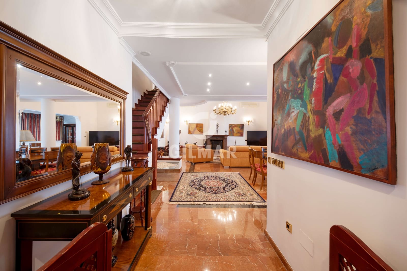 10 soverom Villa til salgs i Malaga by med svømmebasseng garasje - € 2 600 000 (Ref: 9976452)
