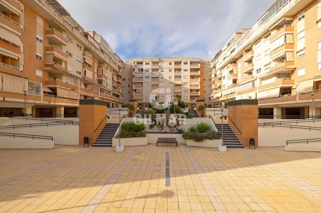 Ático de 3 habitaciones en Cañada de los Cardos, Málaga ciudad en venta con piscina garaje - 550.000 € (Ref: 9976454)
