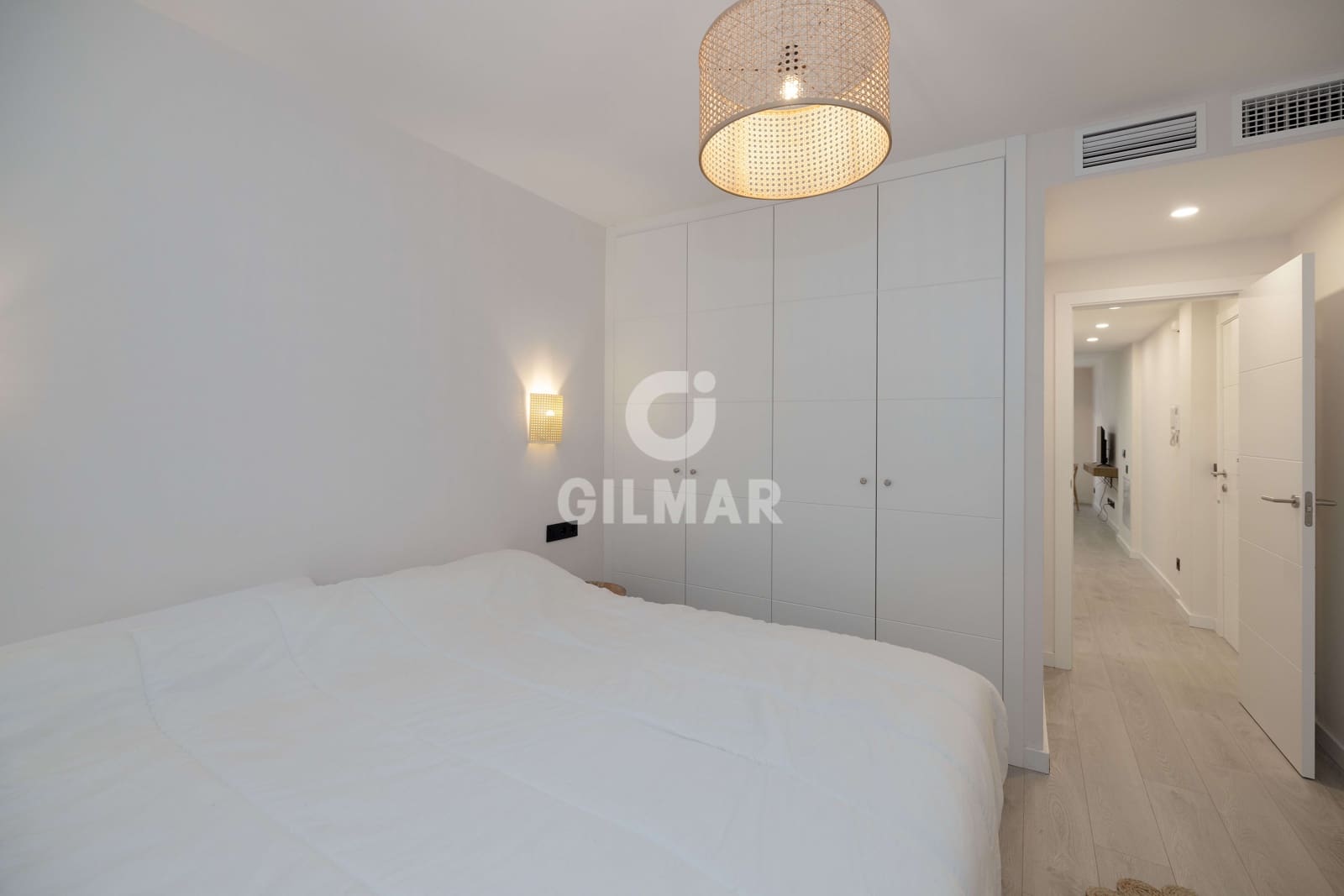 1 soverom Leilighet til salgs i Malaga by med garasje - € 325 000 (Ref: 9976456)