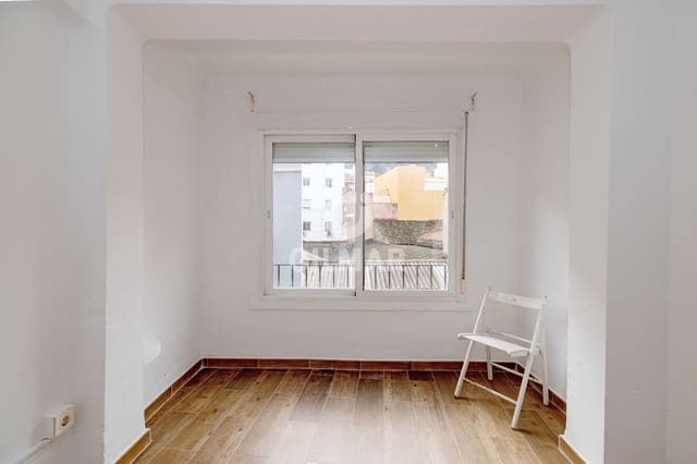 Piso de 3 habitaciones en Lagunillas, Málaga ciudad en venta - 285.000 € (Ref: 9976457)