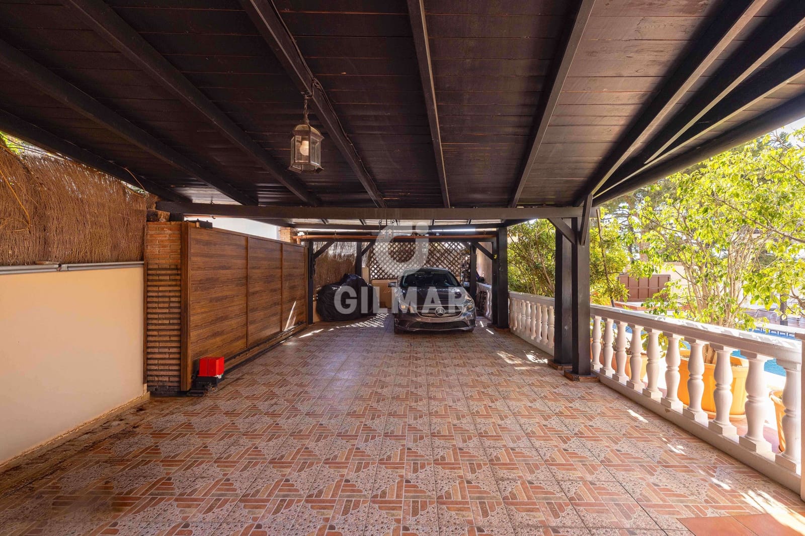 6 soverom Villa til salgs i Malaga by med svømmebasseng garasje - € 1 495 000 (Ref: 9976459)