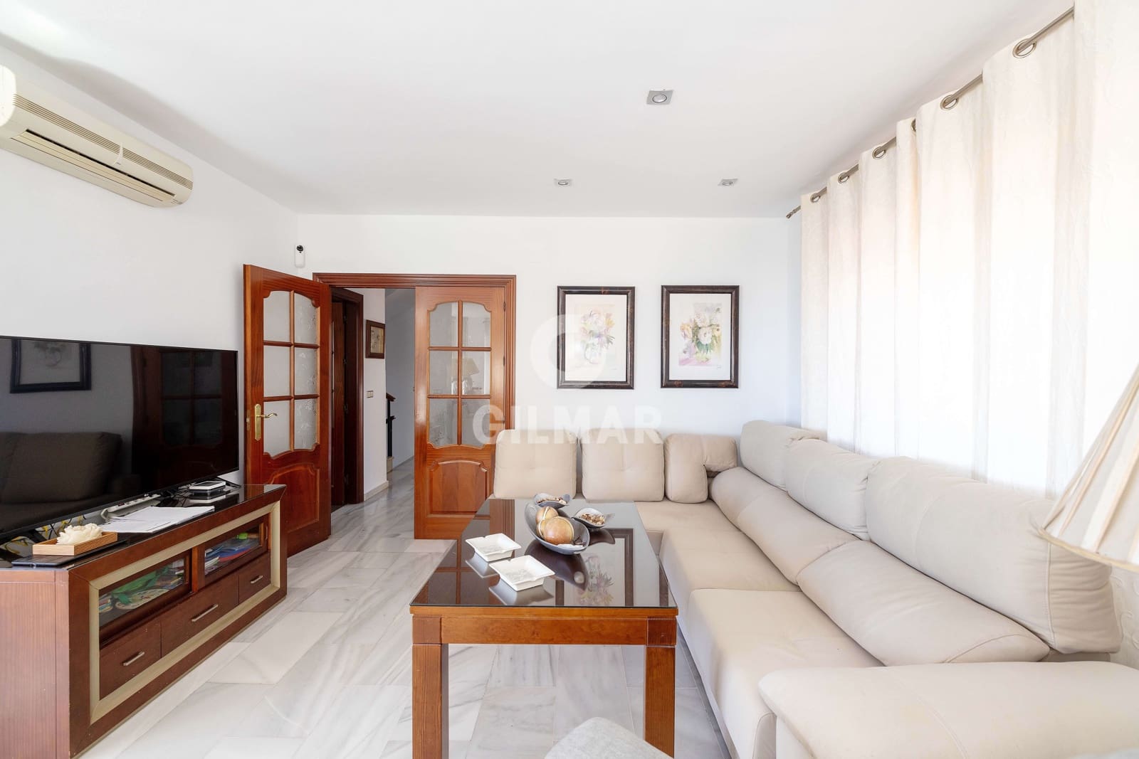 6 soverom Villa til salgs i Malaga by med svømmebasseng garasje - € 1 495 000 (Ref: 9976459)