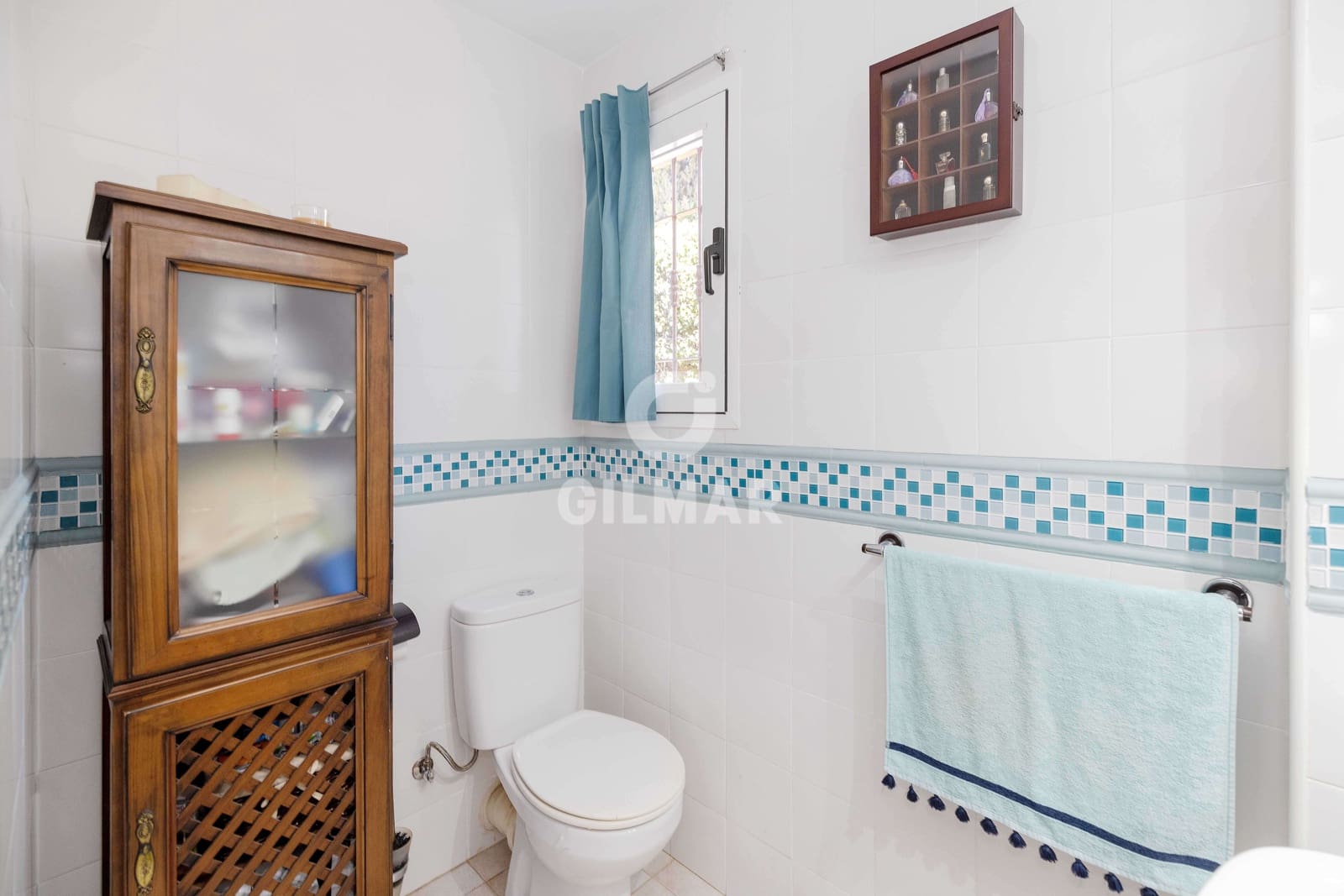 6 soverom Villa til salgs i Malaga by med svømmebasseng garasje - € 1 495 000 (Ref: 9976459)
