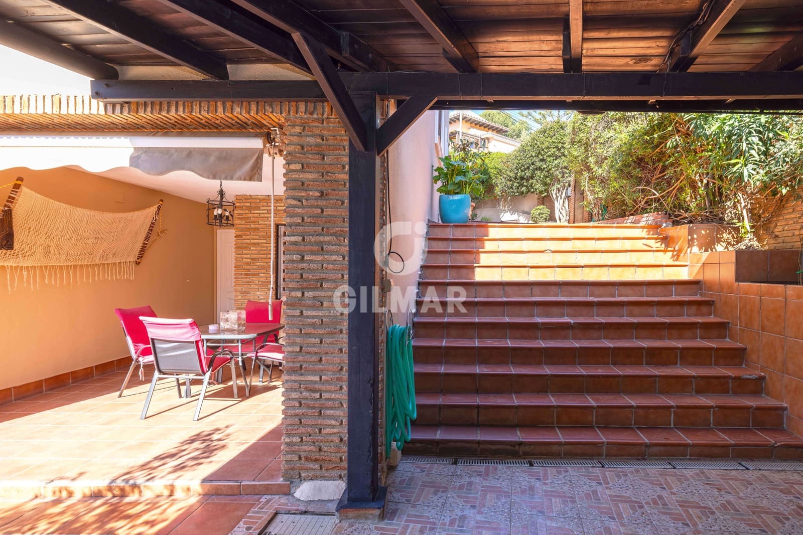 6 soverom Villa til salgs i Malaga by med svømmebasseng garasje - € 1 495 000 (Ref: 9976459)