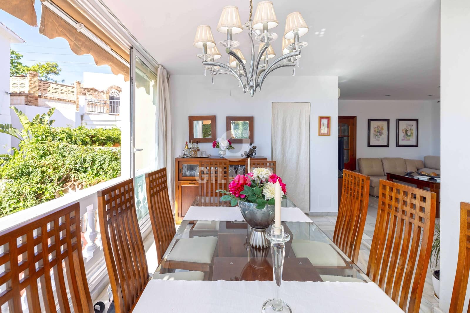 6 soverom Villa til salgs i Malaga by med svømmebasseng garasje - € 1 495 000 (Ref: 9976459)