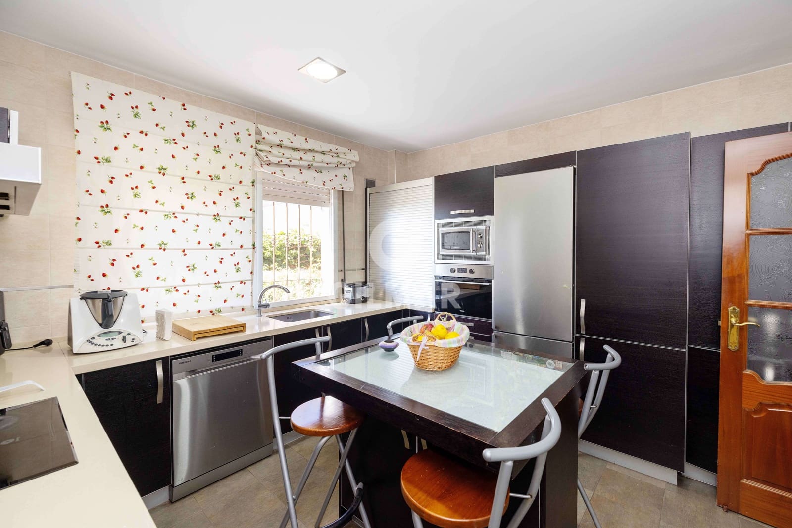 6 soverom Villa til salgs i Malaga by med svømmebasseng garasje - € 1 495 000 (Ref: 9976459)