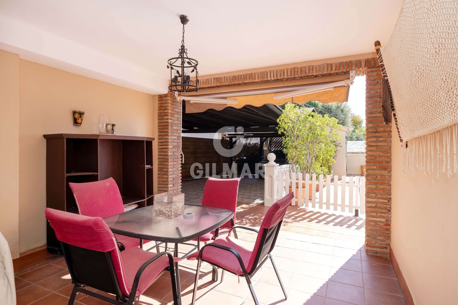 6 soverom Villa til salgs i Malaga by med svømmebasseng garasje - € 1 495 000 (Ref: 9976459)