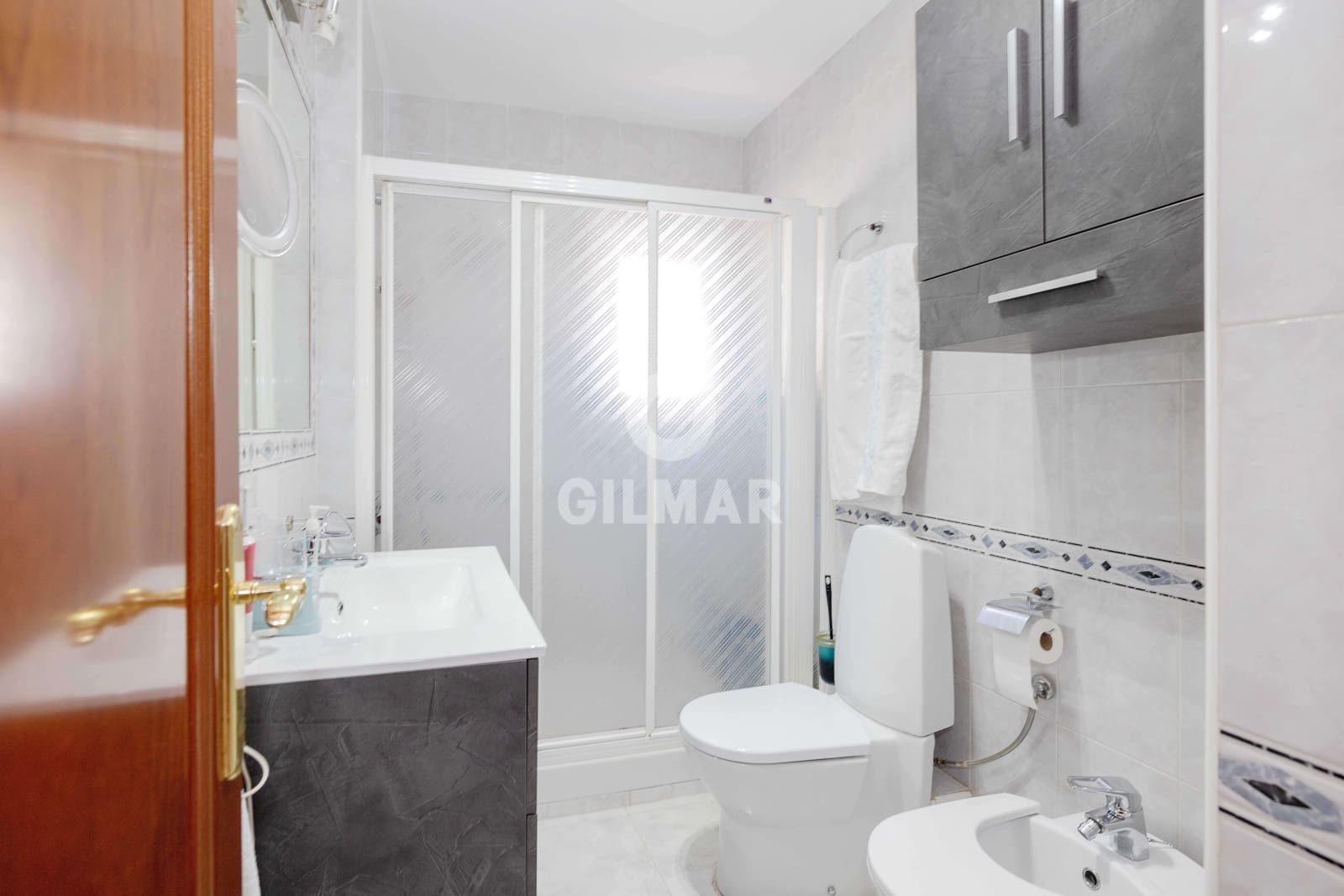 6 soverom Villa til salgs i Malaga by med svømmebasseng garasje - € 1 495 000 (Ref: 9976459)