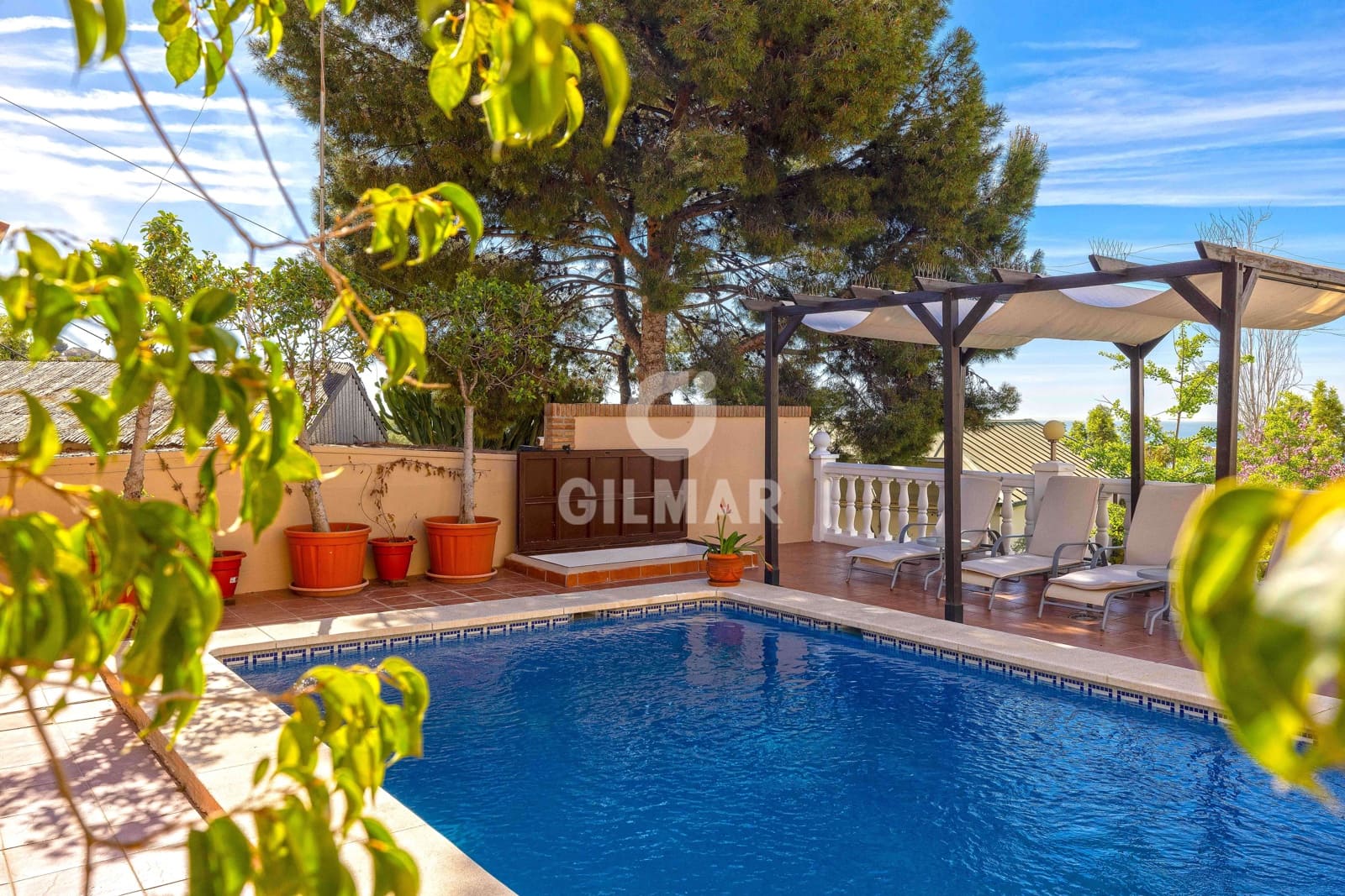 6 soverom Villa til salgs i Malaga by med svømmebasseng garasje - € 1 495 000 (Ref: 9976459)