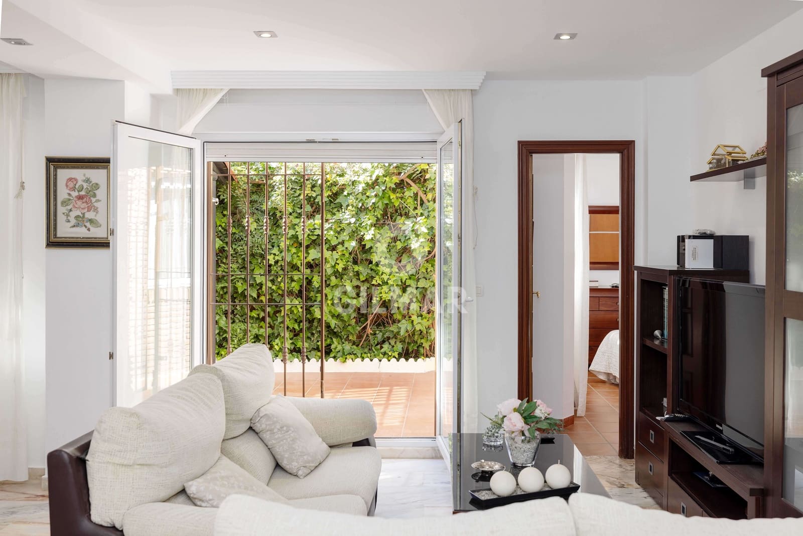 6 soverom Villa til salgs i Malaga by med svømmebasseng garasje - € 1 495 000 (Ref: 9976459)