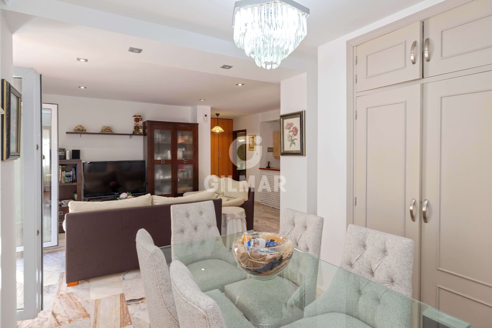 6 soverom Villa til salgs i Malaga by med svømmebasseng garasje - € 1 495 000 (Ref: 9976459)