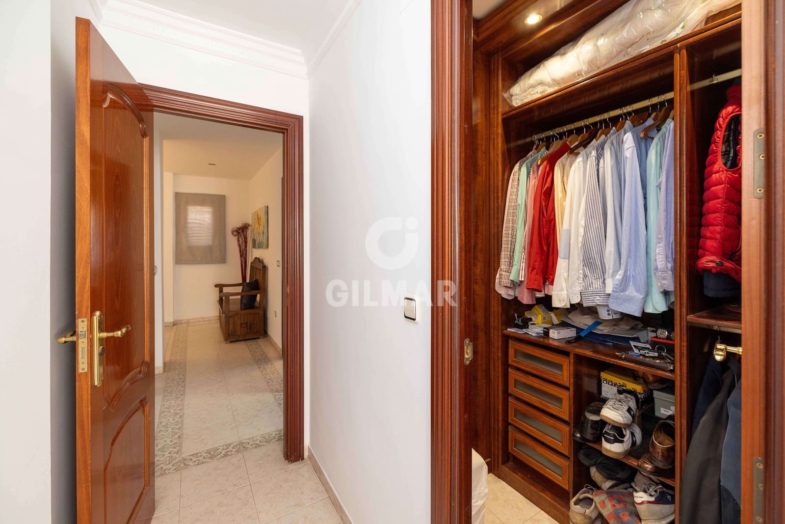 6 soverom Villa til salgs i Malaga by med svømmebasseng garasje - € 1 495 000 (Ref: 9976459)