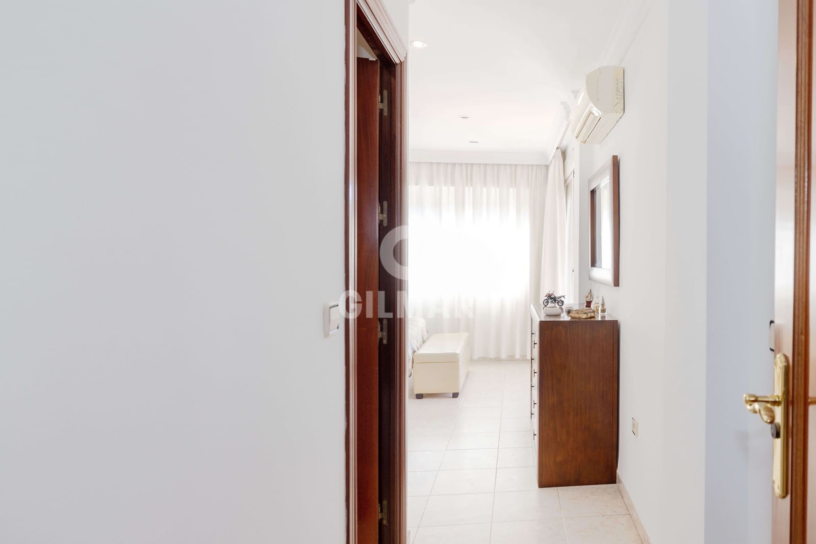 6 soverom Villa til salgs i Malaga by med svømmebasseng garasje - € 1 495 000 (Ref: 9976459)