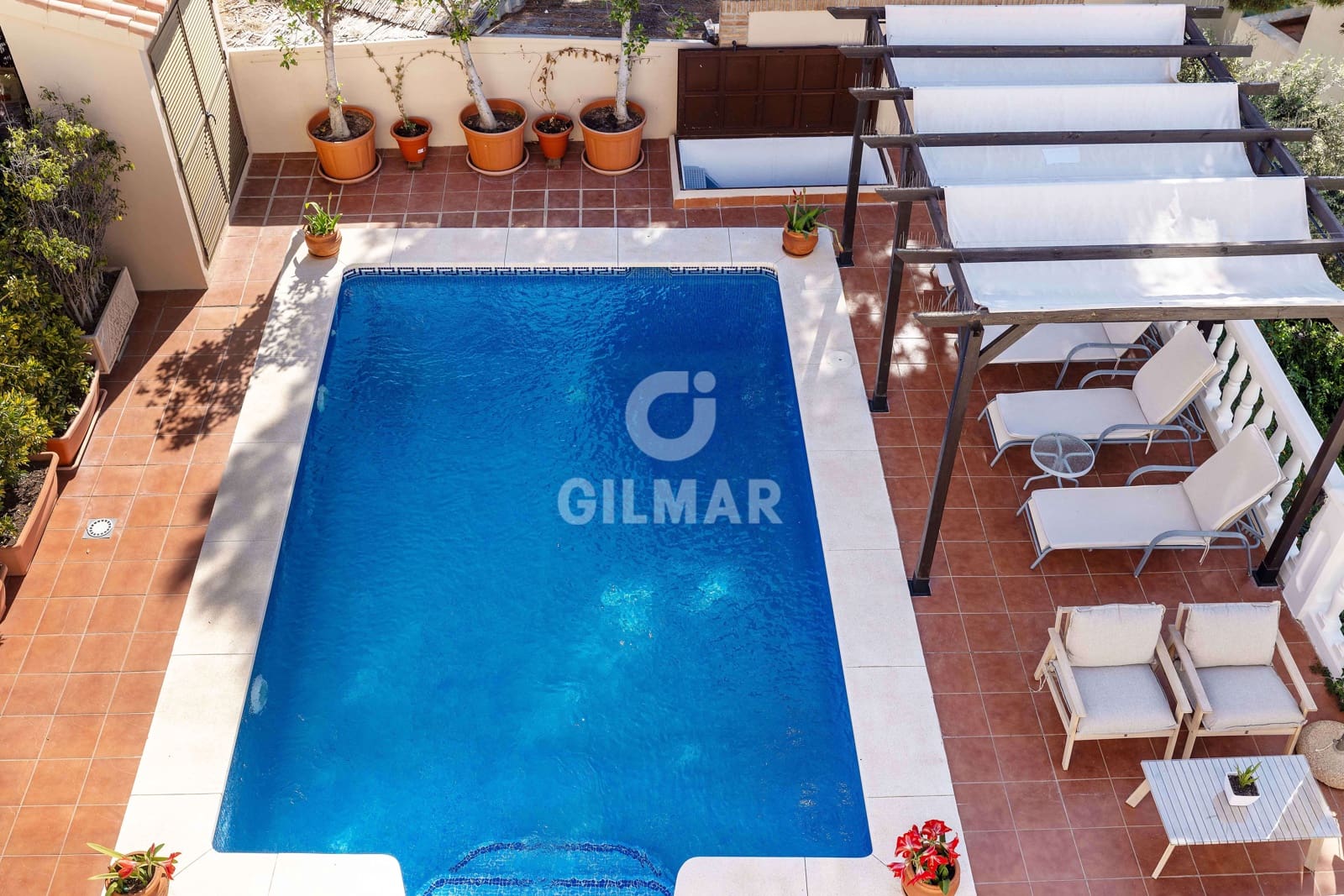 6 soverom Villa til salgs i Malaga by med svømmebasseng garasje - € 1 495 000 (Ref: 9976459)