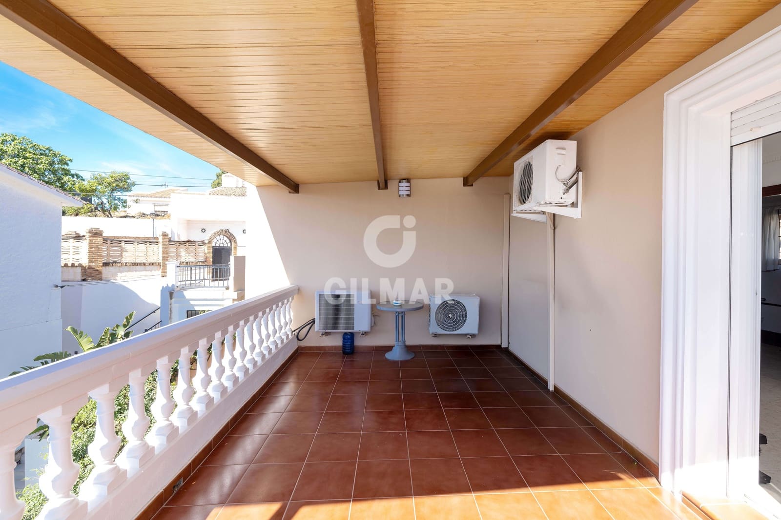 6 soverom Villa til salgs i Malaga by med svømmebasseng garasje - € 1 495 000 (Ref: 9976459)