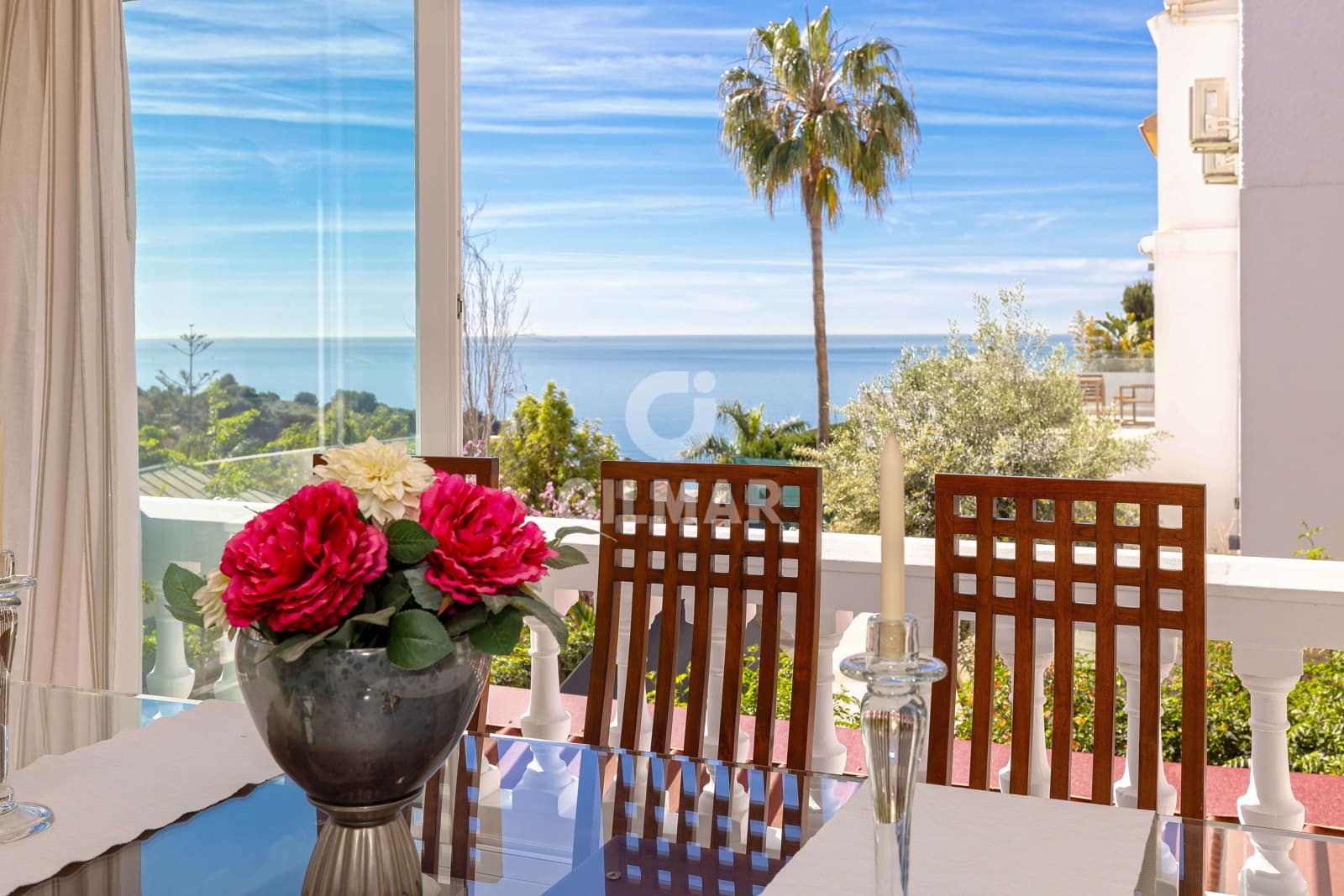 6 soverom Villa til salgs i Malaga by med svømmebasseng garasje - € 1 495 000 (Ref: 9976459)
