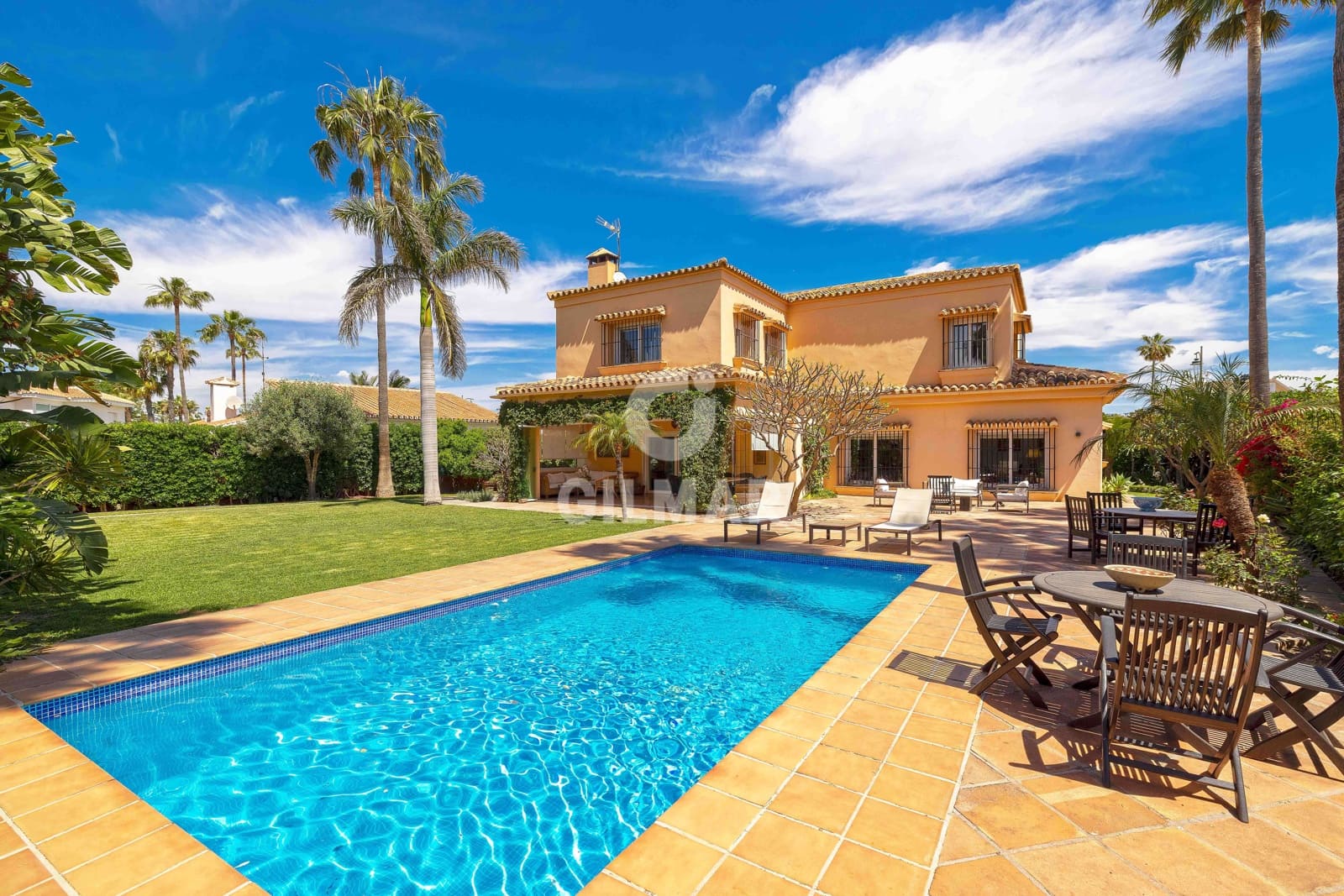 4 soveværelse Villa til salg i Churriana med swimmingpool garage - € 1.990.000 (Ref: 9976460)