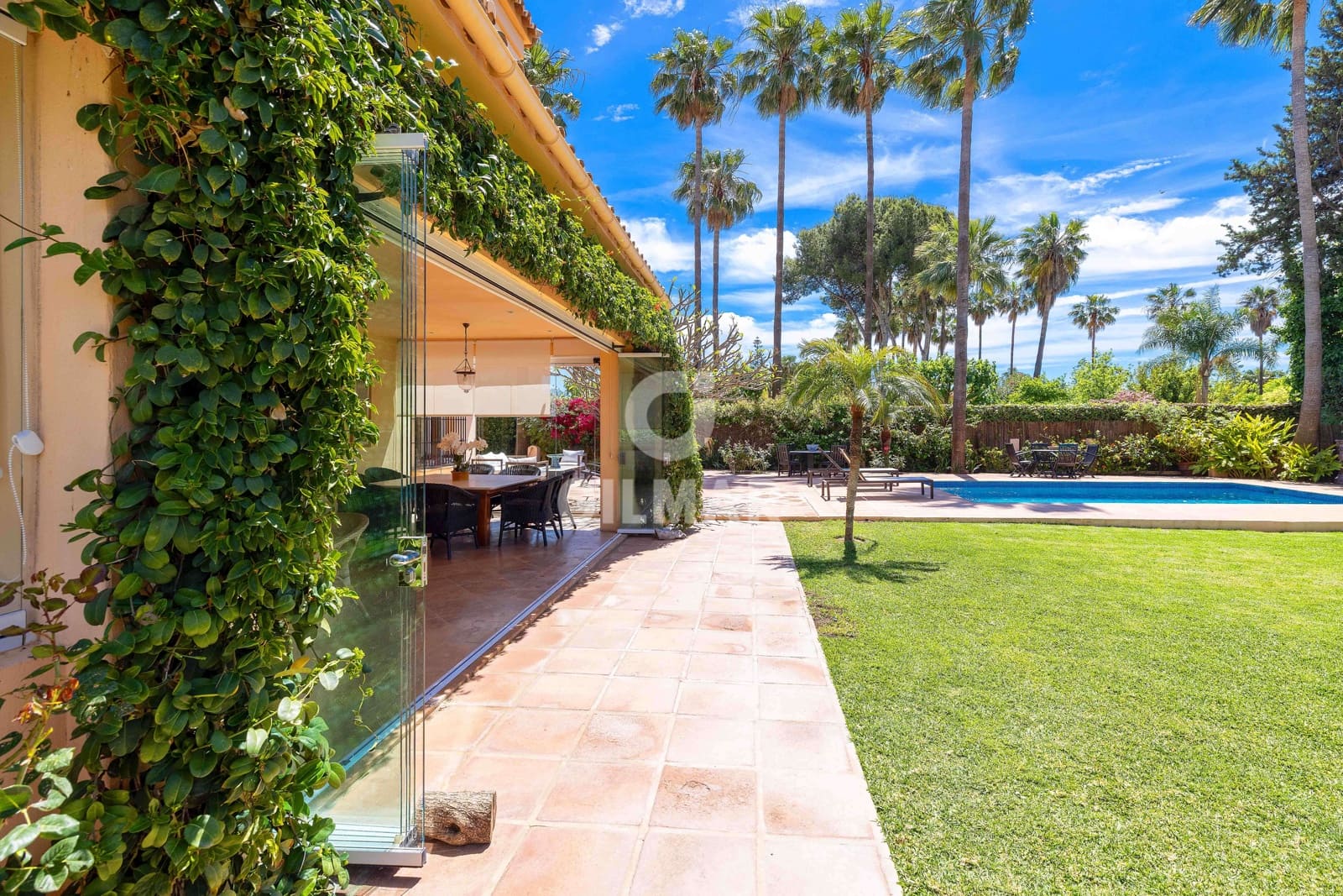 4 soveværelse Villa til salg i Churriana med swimmingpool garage - € 1.990.000 (Ref: 9976460)