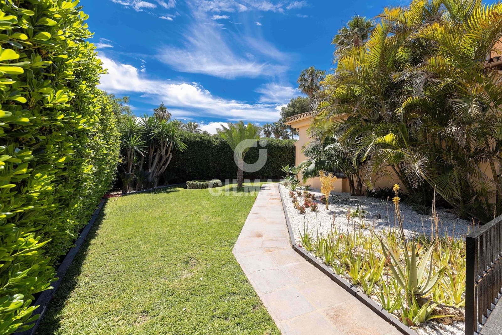 4 soveværelse Villa til salg i Churriana med swimmingpool garage - € 1.990.000 (Ref: 9976460)