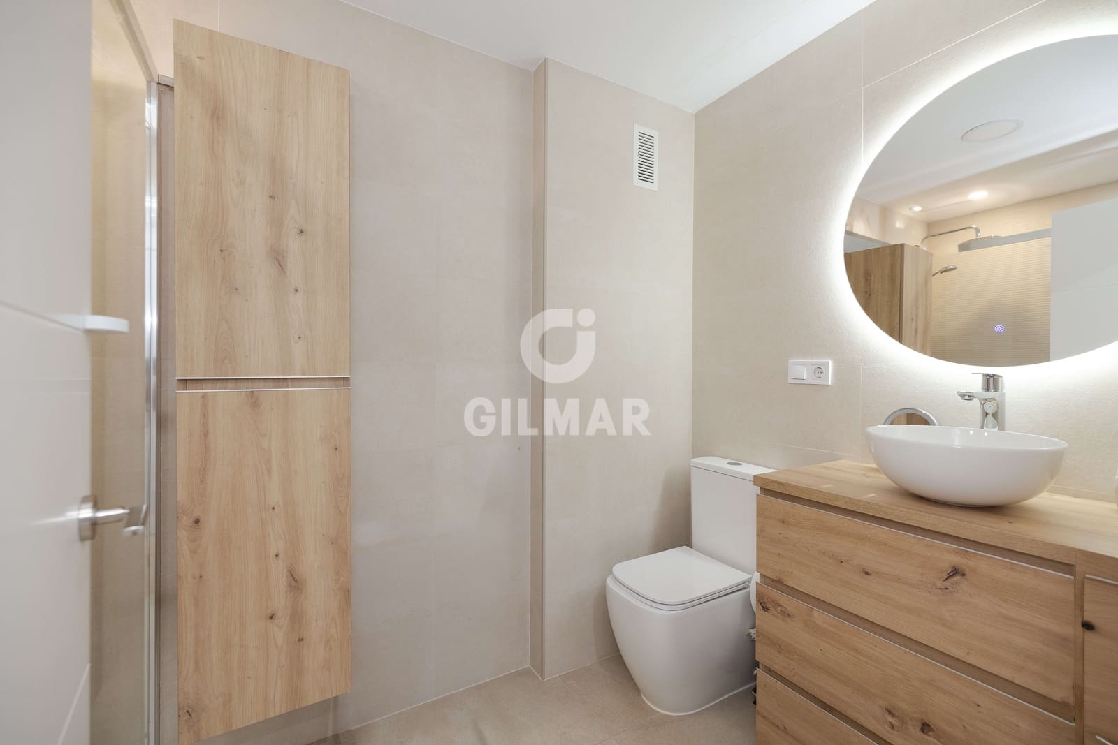 2 soveværelse Lejlighed til salg i Malaga by med swimmingpool garage - € 594.000 (Ref: 9976462)
