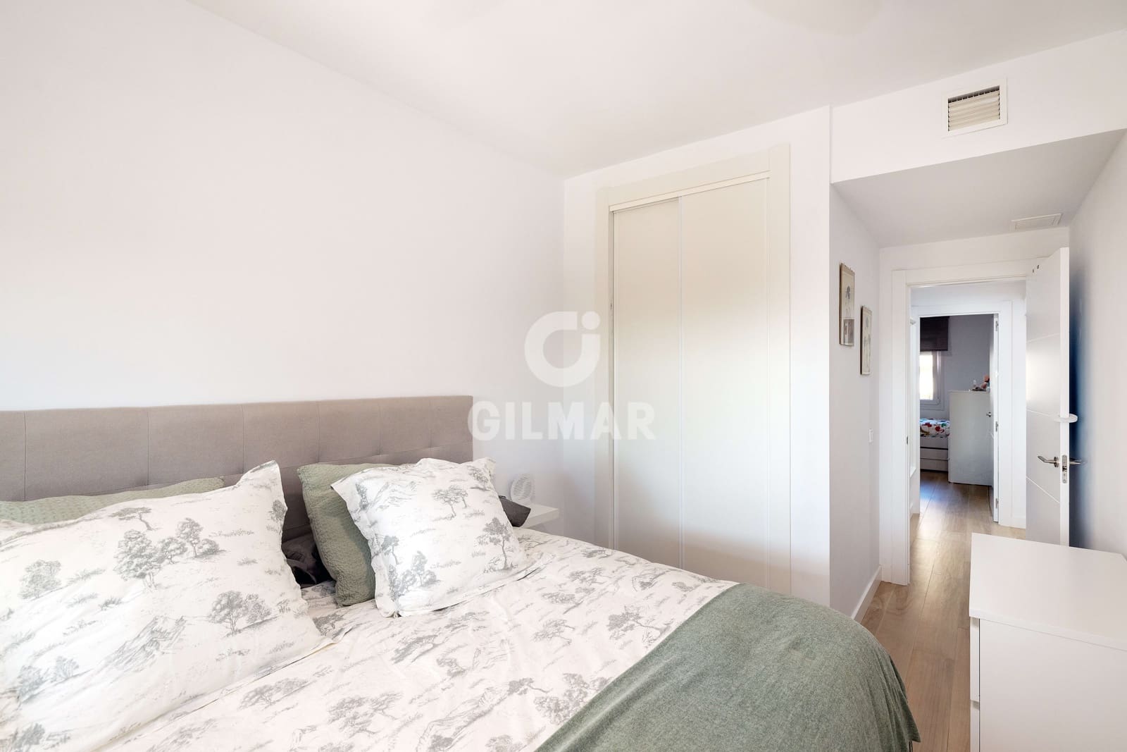 2 soveværelse Lejlighed til salg i Malaga by med swimmingpool garage - € 594.000 (Ref: 9976462)
