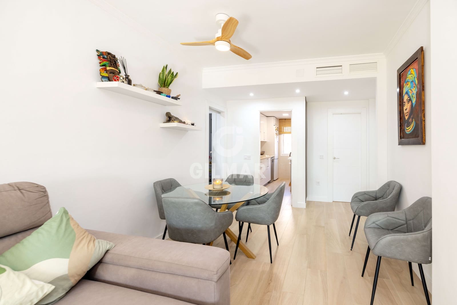 2 soveværelse Lejlighed til salg i Malaga by med swimmingpool garage - € 594.000 (Ref: 9976462)