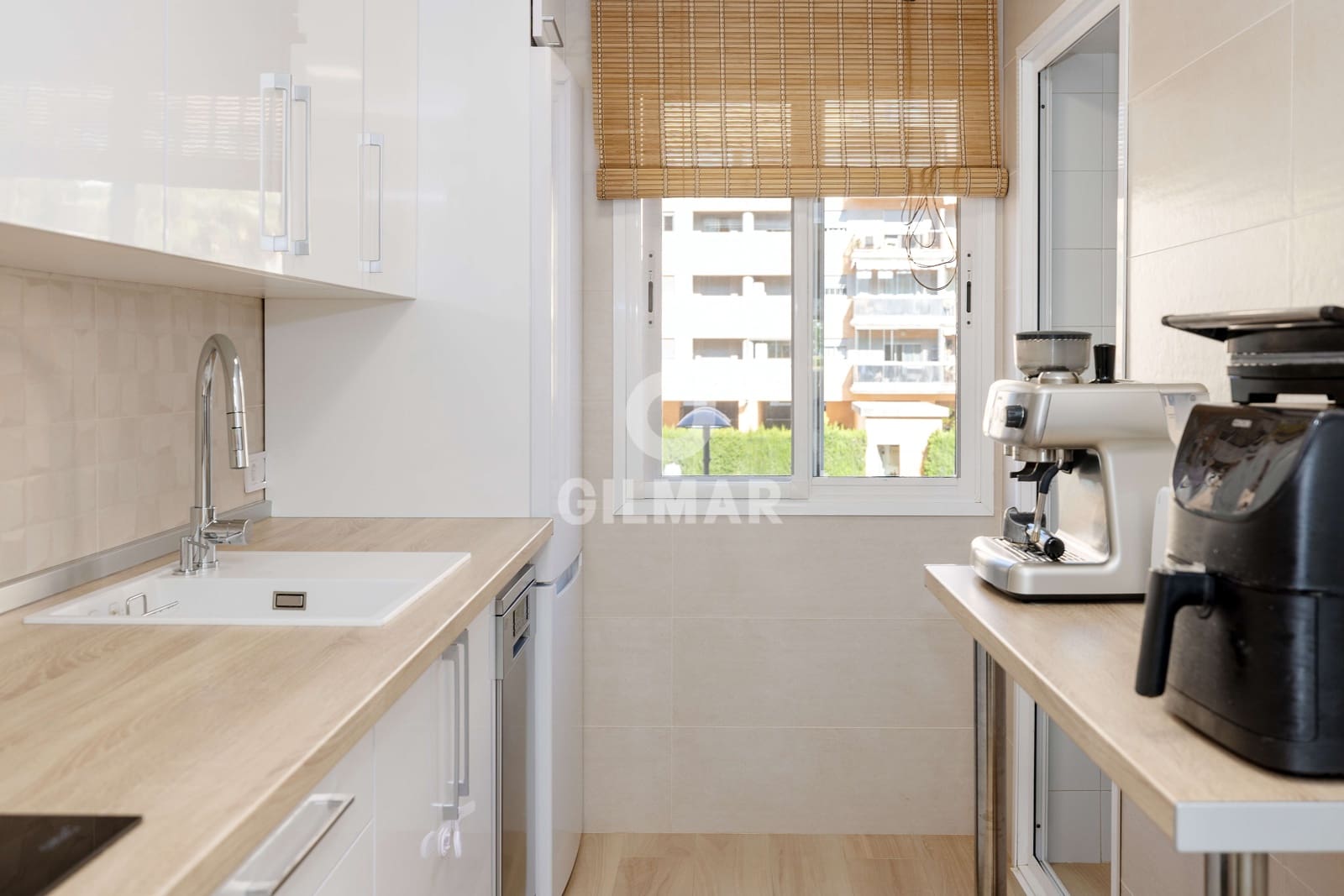 2 soveværelse Lejlighed til salg i Malaga by med swimmingpool garage - € 594.000 (Ref: 9976462)