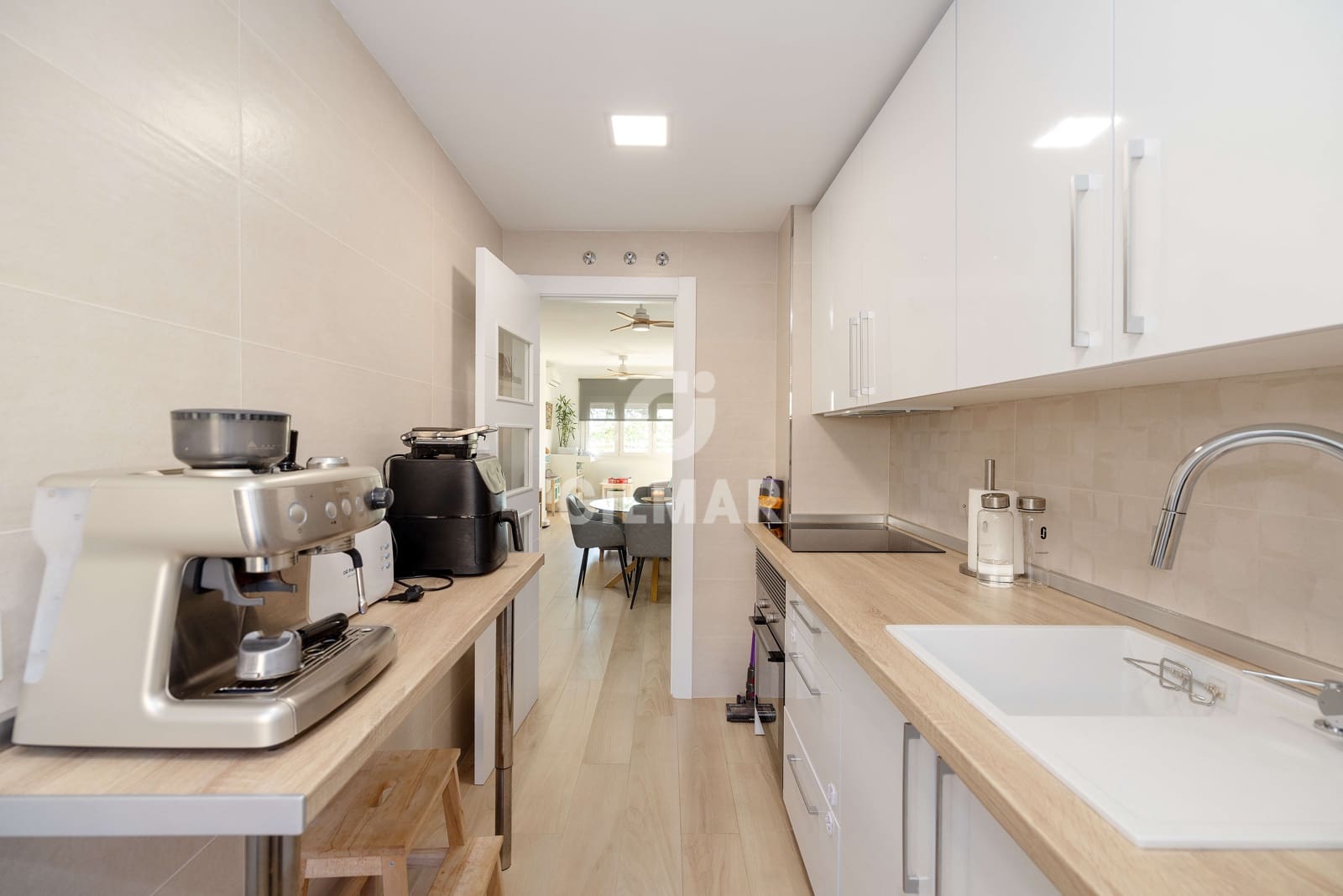 2 soveværelse Lejlighed til salg i Malaga by med swimmingpool garage - € 594.000 (Ref: 9976462)