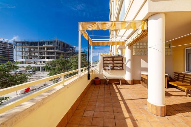 2 soveværelse Lejlighed til salg i Finca El Pato, Málaga by med swimmingpool garage - € 594.000 (Ref: 9976462)