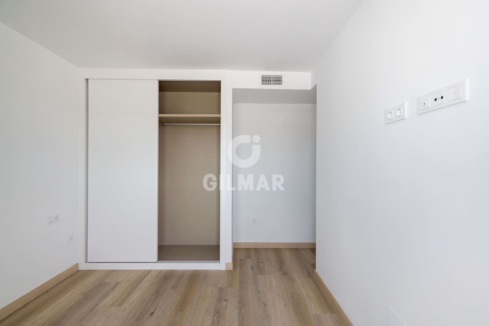 Ático de 3 habitaciones en Puerto de la Torre en venta con piscina garaje - 589.000 € (Ref: 9976466)