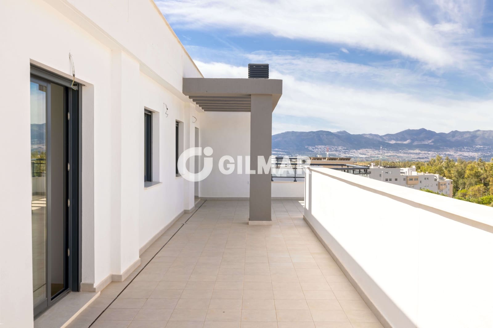 Ático de 3 habitaciones en Puerto de la Torre en venta con piscina garaje - 589.000 € (Ref: 9976466)