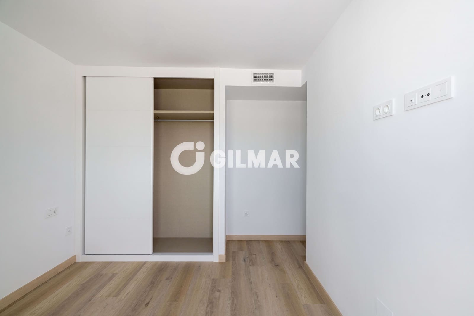 Ático de 3 habitaciones en Puerto de la Torre en venta con piscina garaje - 589.000 € (Ref: 9976466)