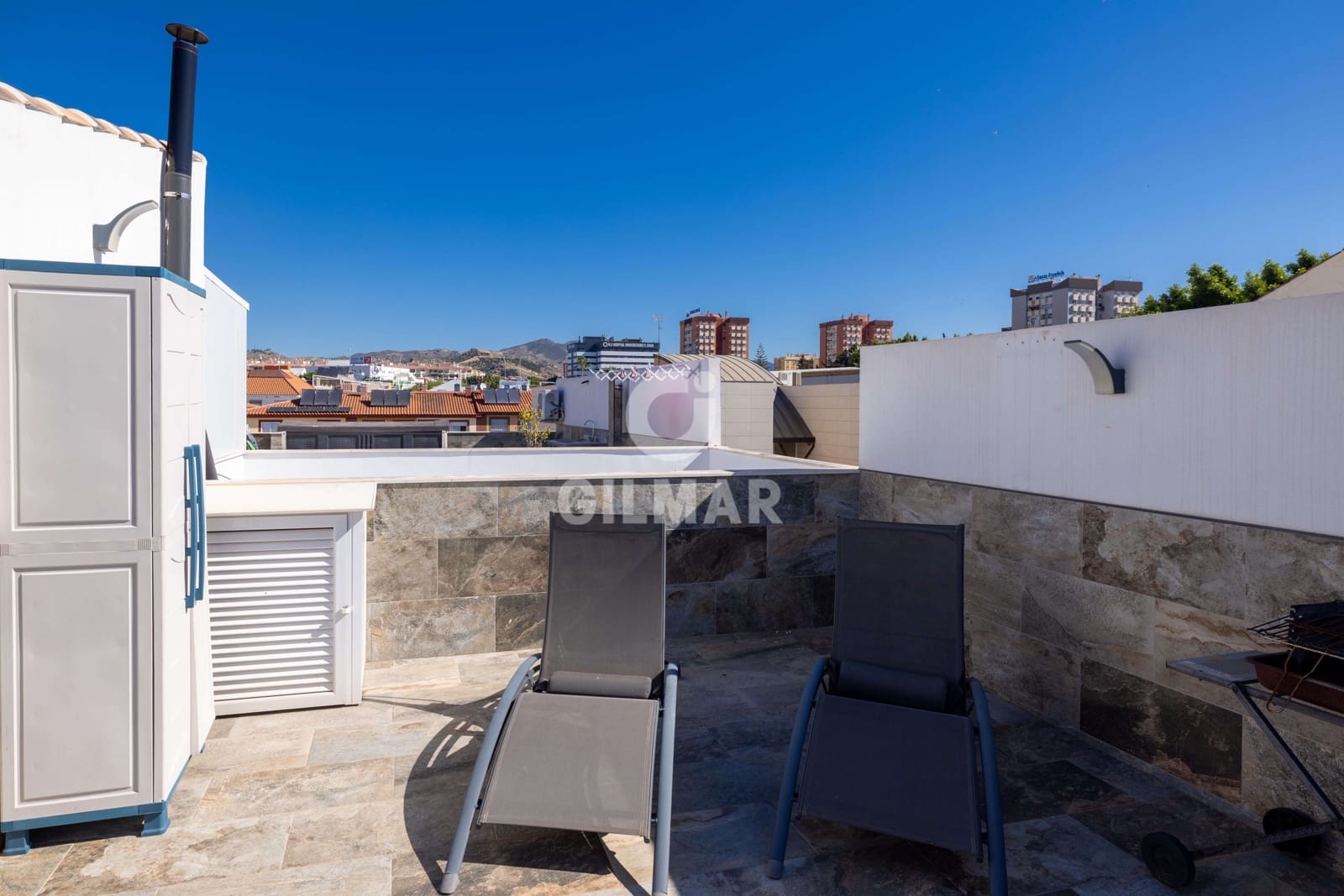 Chalet de 3 habitaciones en Málaga ciudad en venta - 480.000 € (Ref: 9976469)