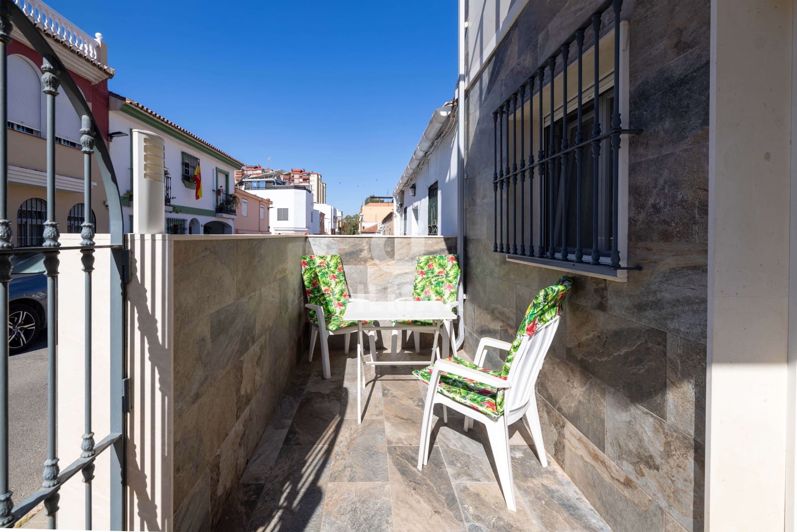 Chalet de 3 habitaciones en Málaga ciudad en venta - 480.000 € (Ref: 9976469)