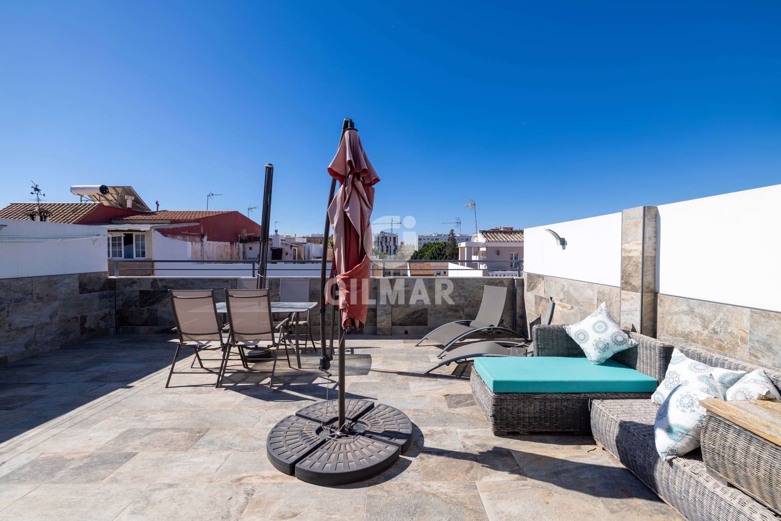 Chalet de 3 habitaciones en Málaga ciudad en venta - 480.000 € (Ref: 9976469)