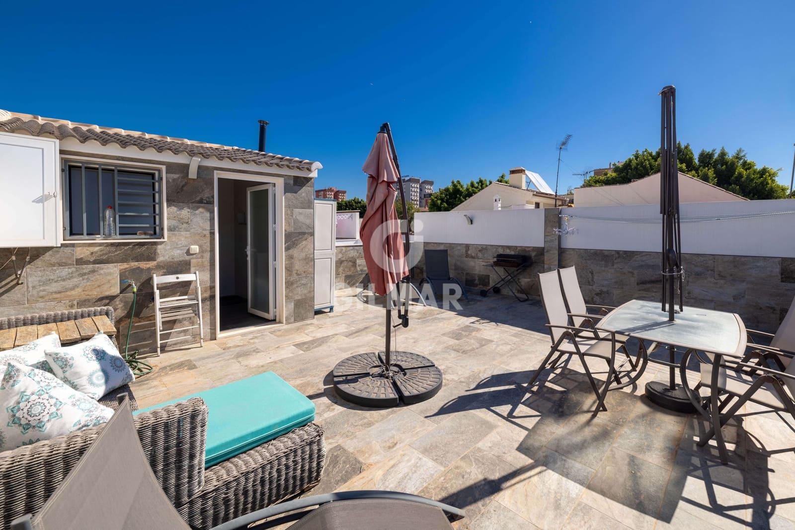 Chalet de 3 habitaciones en Málaga ciudad en venta - 480.000 € (Ref: 9976469)