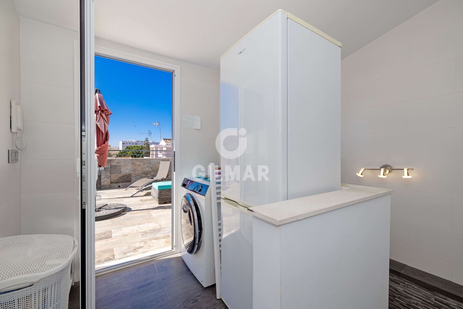 Chalet de 3 habitaciones en Málaga ciudad en venta - 480.000 € (Ref: 9976469)