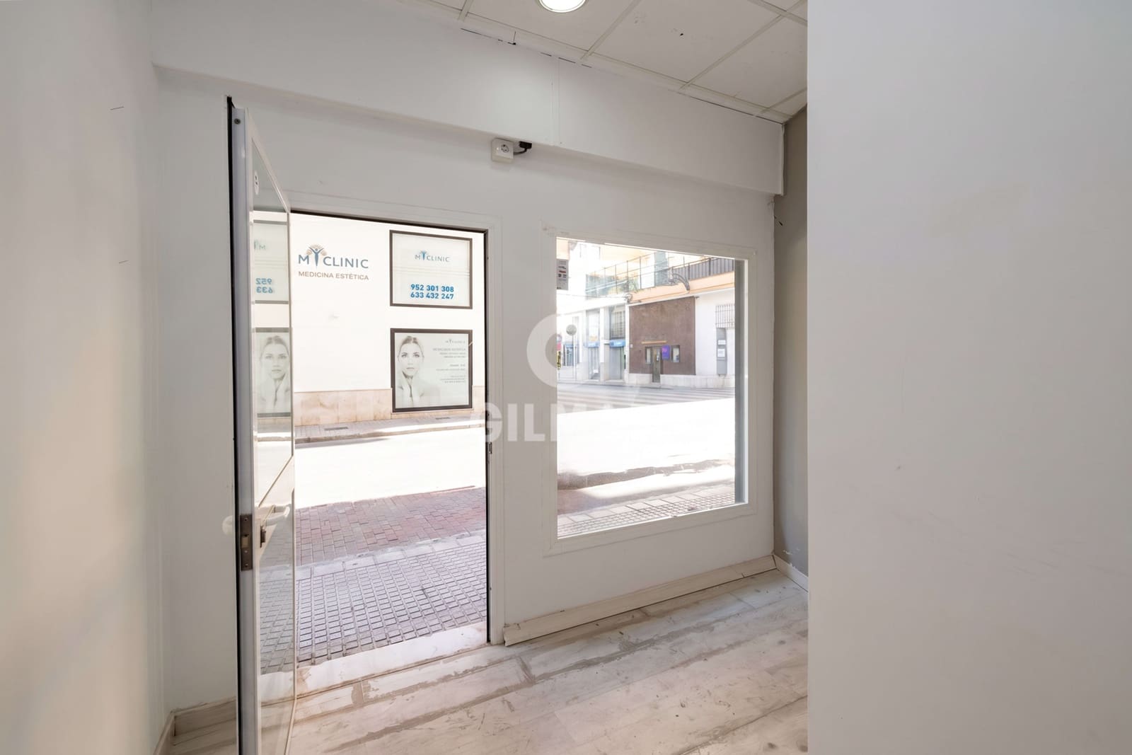 Local Commercial à vendre à Malaga ville - 215 000 € (Ref: 9976471)